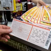 Точка продажи лотерейных билетов Столото на Комсомольском проспекте фото 3 на сайте Hamovniki.su
