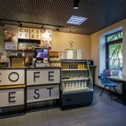 Экспресс-кофейня CofeFest в Большом Саввинском переулке фото 12 на сайте Hamovniki.su