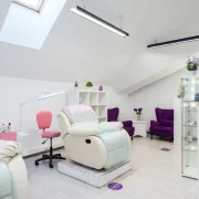 Студия наращивания ресниц и архитектуры бровей DollyLashes.studio фото 5 на сайте Hamovniki.su
