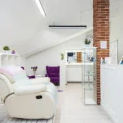 Студия наращивания ресниц и архитектуры бровей DollyLashes.studio фото 10 на сайте Hamovniki.su