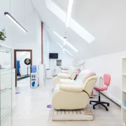 Студия наращивания ресниц и архитектуры бровей DollyLashes.studio фото 11 на сайте Hamovniki.su