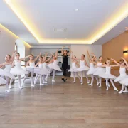 Мастерская балета Егора Симачева на Комсомольском проспекте фото 4 на сайте Hamovniki.su